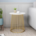 طاولة جانبية من الاستيل بتصميم مثالي