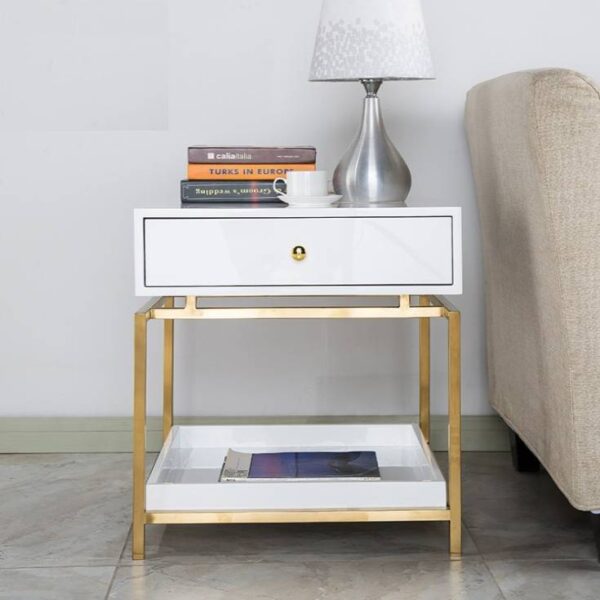 طاولة جانبية بدرج ورف مميزة