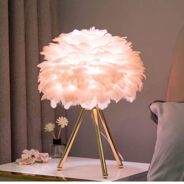 اضاءة اباجورة جانبية شيك من الريش الطبيعى