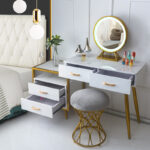 تسريحة مودرن مع مرآة وكرسى