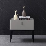 طاولة جانبية بتصميم شيك و بسيط