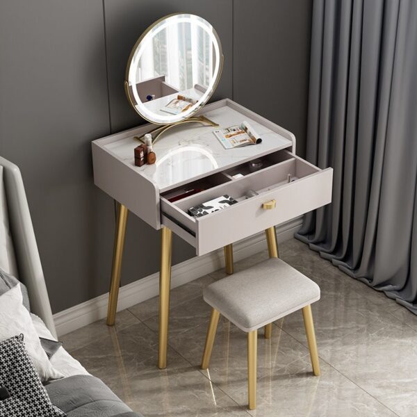 تسريحة صغيرة رائعة التصميم