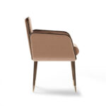 ⁦كرسي جلدي فاخر بأرجل معدنية⁩ - الصورة ⁦2⁩