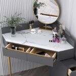 ⁦تسريحة غرفة نوم بسطح رخامي⁩ - الصورة ⁦3⁩