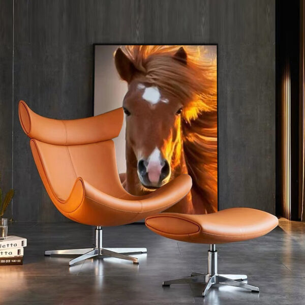 كرسي جلد بمسند للقدم للأسترخاء بتصميم حديث ومريح