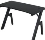 طاولة كمبيوتر قيمنق بتصميم بسيط