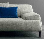 ⁦كنبة بتصميم منخفض بخامات عالية الجودة⁩ - الصورة ⁦4⁩