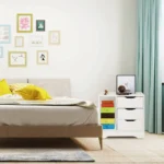 ⁦طاولة جانبية للسرير متعددة ألادراج و الوظائف⁩ - الصورة ⁦2⁩