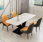 طاولة طعام من الرخام بقاعدة فاخرة