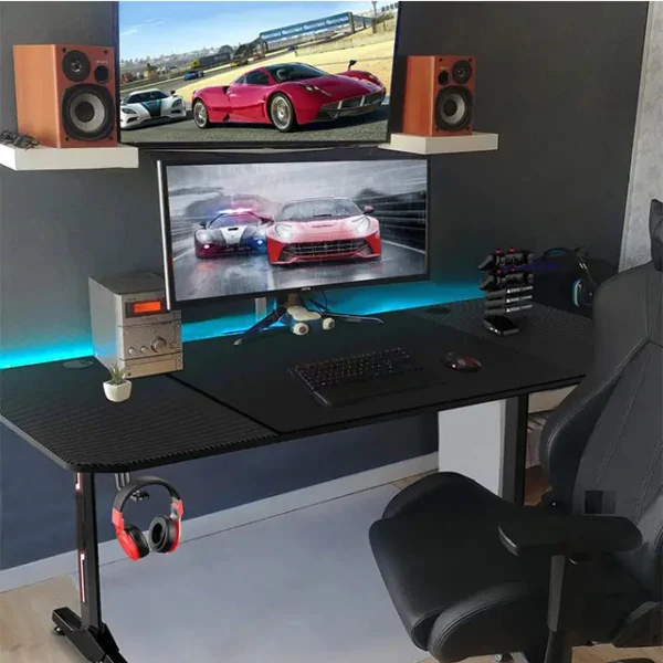 طاولة كمبيوتر للقيمنق بتصميم مذهل