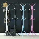 علاقة ملابس عصريه بعدة ألوان