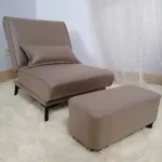 كرسي مع مسند قدم