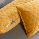 ⁦كنب مخملي بتصميم مريح و مميز⁩ - الصورة ⁦5⁩