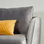 ⁦كنب مخملي بتصميم مريح و مميز⁩ - الصورة ⁦7⁩