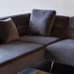 ⁦كنبة زاوية مخملية رباعية بتصميم أركيد⁩ - الصورة ⁦2⁩