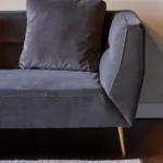 ⁦كنبة زاوية مخملية رباعية بتصميم أركيد⁩ - الصورة ⁦3⁩