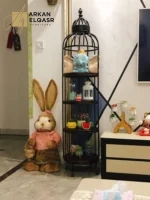 وحدة ارفف ديكور على شكل قفص