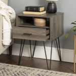 كمودينة خشبي بأرجل معدني