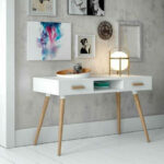 كنسول خشبي بتصميم فاخر