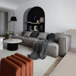 ⁦اريكة مربعة بتكنولوجيا بسيطة⁩ - الصورة ⁦3⁩