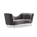 ⁦اريكة بشكل مميز وجذاب⁩ - الصورة ⁦4⁩