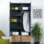 ⁦دولاب يتكون من 4 أرفف من جهة و علاقة ملابس رف علوي من جهة اخرى + ادرج⁩ - الصورة ⁦4⁩