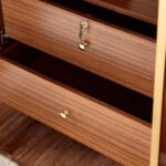 ⁦خزانة ملابس 6 أبواب بأدراج - ريفايند فينتاج⁩ - الصورة ⁦7⁩