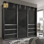 خزانة ملابس بتصميم عصري فاخر