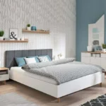 سرير عصري من خشب طبيعي