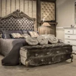 ⁦سرير نوم فاخر بتنجيد مخملي ملكي – لوح رأس مرتفع بتطريز مميز – هيكل متين وتشطيب راقٍ⁩ - الصورة ⁦5⁩