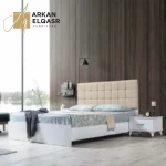 سرير خشبي