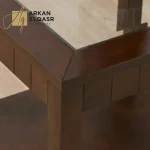 طاولة جانبية بسطح زجاج
