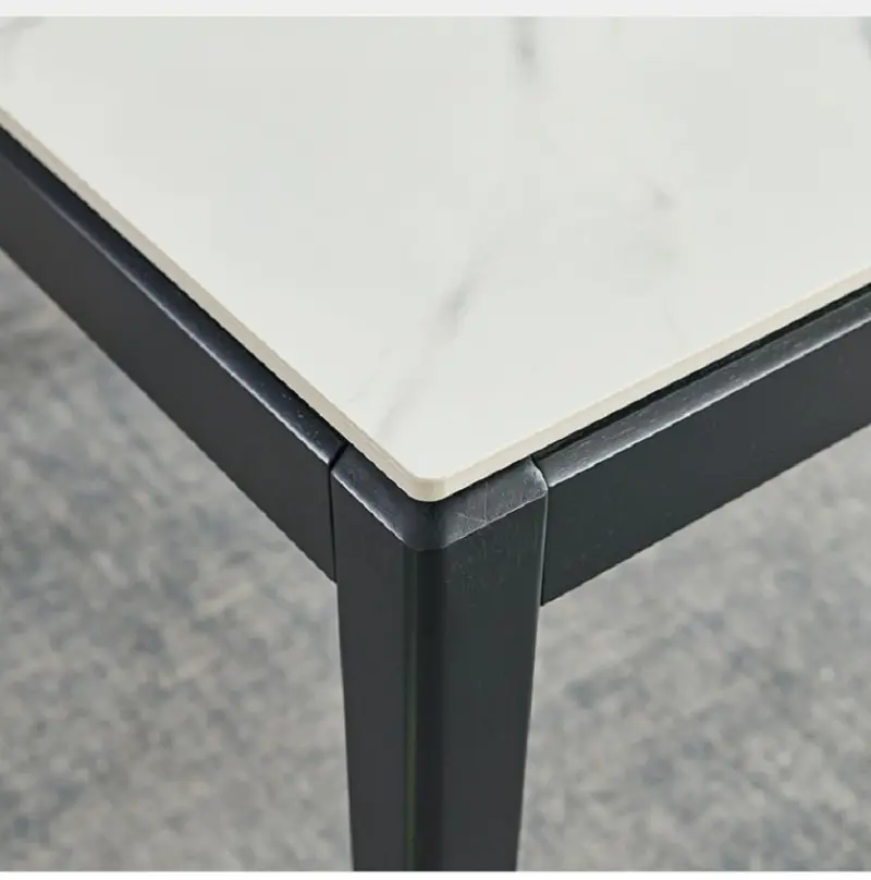 طاولة طعام رخام مربعة 