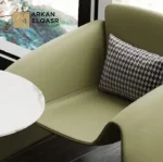 كراسي مع طاولة بشكل انيق ومميز