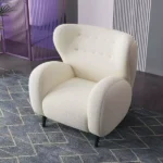 كرسي مفرد من القماش