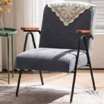 كرسي بتصميم مميز حديث