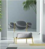 كرسي بشكل مميز وانيق