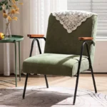 كرسي بتصميم مميز حديث