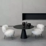 كرسي بشكل فرو المصمم جوكر ويند