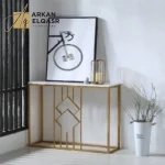 كنسول معدن ذهبي بتصميم فاخر
