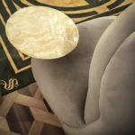 ⁦كنبة مميزة بتصميم جذاب⁩ - الصورة ⁦4⁩