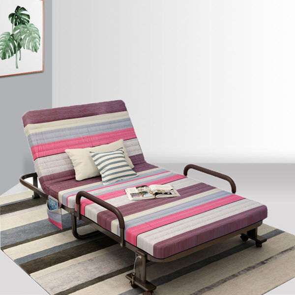 كنب سرير بتصميم بسيط