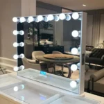 ⁦تسريحة غرفة نوم بإضاءة ليد مدمجة – مرآة كبيرة بإطار أنيق – أدراج تخزين عملية – تصميم عصري⁩ - الصورة ⁦6⁩