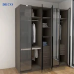 ⁦خزانة ملابس بتصميم مميز⁩ - الصورة ⁦2⁩