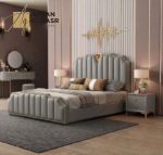 سرير نوم بتصميم ايطالي مميز مع 2 كمودينة
