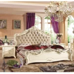 سرير نوم فاخر مع 2 كومدينة – تصميم كلاسيكي – خشب متين – لون بيج – ضمان سنتين