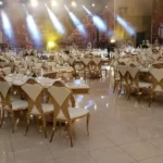 كرسي مفرد بشكل مبسط وانيق