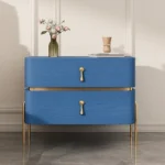 طاولة جانبية للسرير بتصميم فاخر