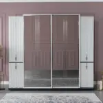 خزانة ملابس ذات اماكن تخزين متعددة