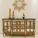 كونسول من تصميم ملكي